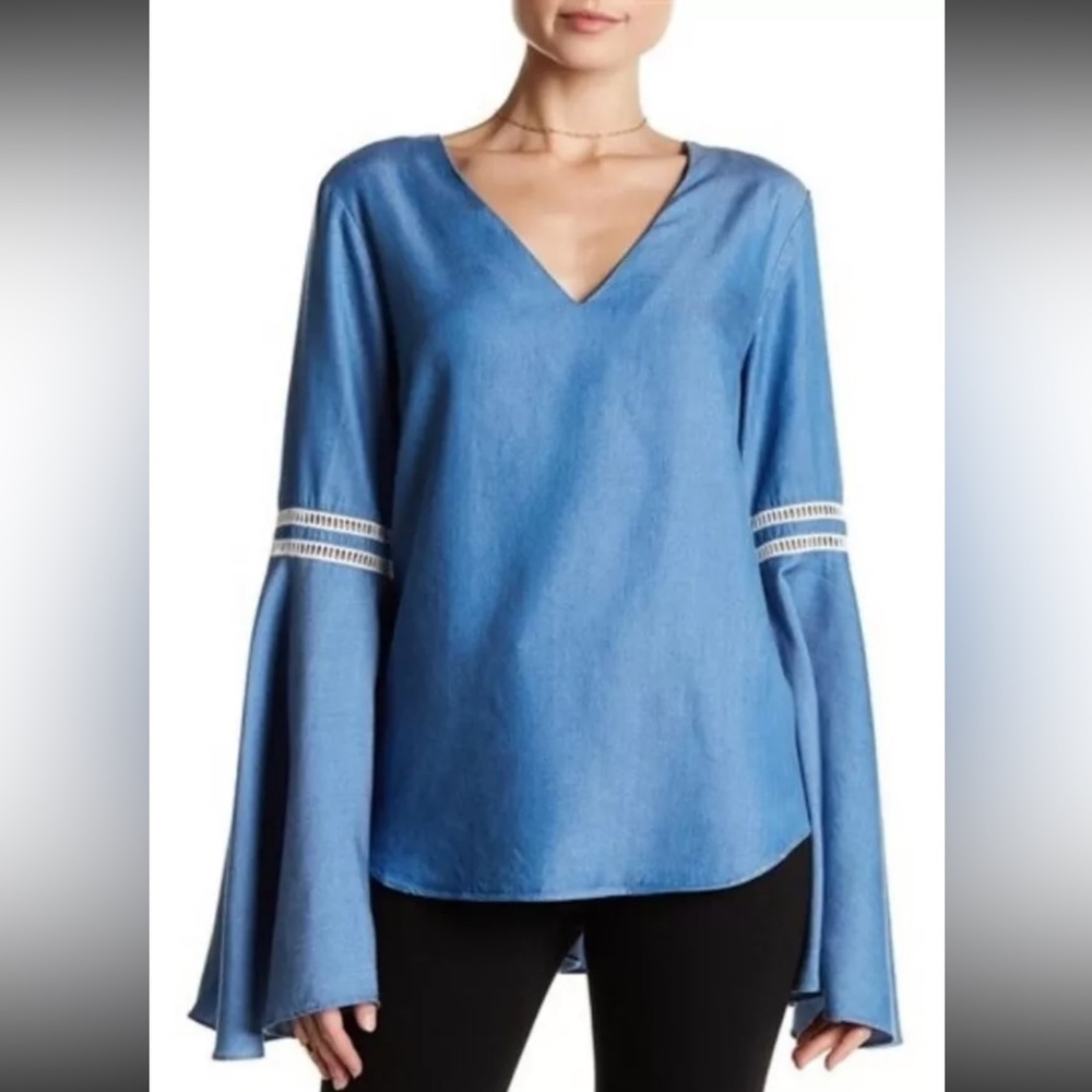 Lovers + Friends Women's Denim Seawater Blue V-Neck Knit Trim Blouse Size Large